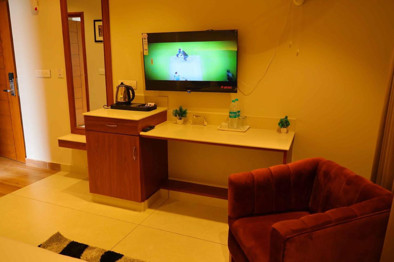 Hotel Sa-ba Inn, Mall Road Manali (Himachal Pradesh)