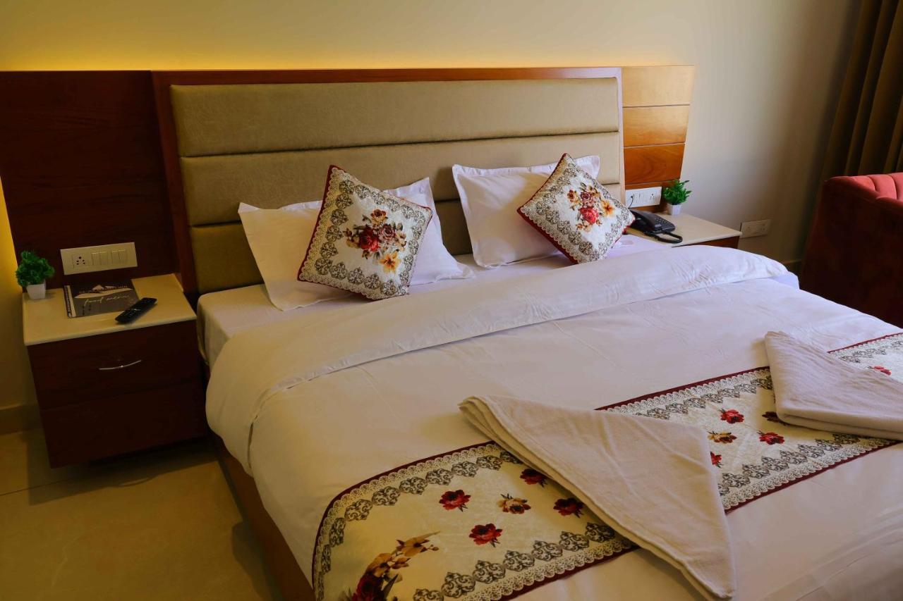 Hotel Sa-ba Inn, Mall Road