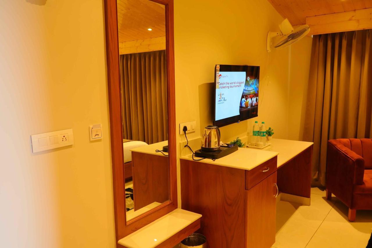 Sa-ba Inn, Mall Road Hotel